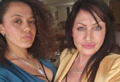 Mamma e figlia aprono un canale su OnlyFans: la reazione del web