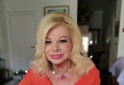 Uomo che lava i piatti? Sandra Milo dà ragione a Laura Chiatti