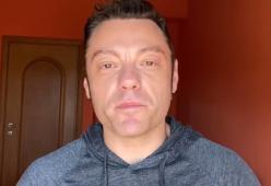 Tiziano Ferro contro gli articoli omofobici: “Pago la mia sincerità”