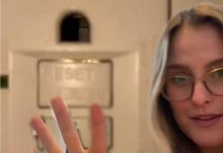 Telecamera nascosta nella doccia della camera affittata: la denuncia