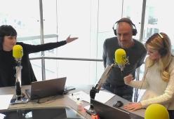 A 105 Take Away si canta "We are the world" con Lodovica Comello