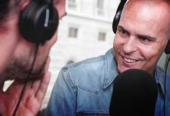 Niccolò Agliardi presenta "Resto", la sua antologia: "È un gioiellino"