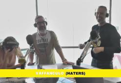 La Take Away Band canta "Vaffanculo" davanti a Marco Masini