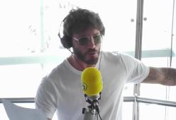 105 Take Away: Stefano De Martino canta "Ragazzo Fortunato"