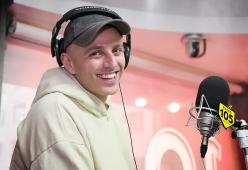 Ghemon a 105 Night Epress: "'Mezzanotte' è un disco nato nel buio della mia cantina"