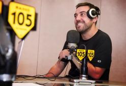 Coez a 105 Mi Casa: "Il successo dell'album? Merito dei falò sulla spiaggia"