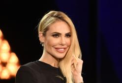 Ilary Blasi mostra il nuovo fidanzato: le foto sui social