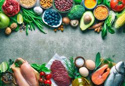 Vegetariani, carnivori, pescetariani: chi è messo meglio a salute? 