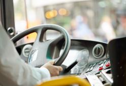 “Zia sono qui, l’autobus ha dei problemi”: la frase in codice salva i passeggeri in pericolo