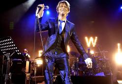 David Bowie: l'album "perduto" del 2001 uscirà 
