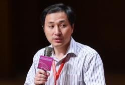 È uscito dal carcere lo scienziato cinese che fece nascere tre bambini geneticamente modificati
