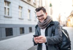 C’è un’app che ti paga per camminare: si chiama WeWard