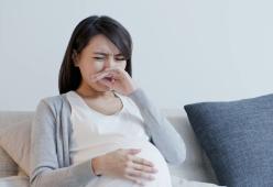 Cosa prova un bambino nella pancia quando la mamma piange?
