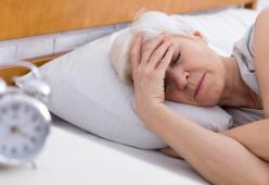 Perché invecchiando si dorme male e poco? 