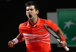 Novak Đoković vince il Roland Garros e regala la racchetta a un piccolo tifoso