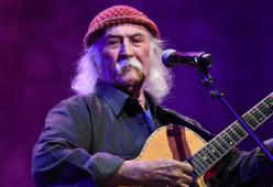 Addio a un gigante della musica: è morto David Crosby