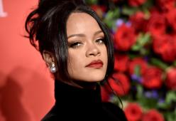 Rihanna rimanda ancora il nuovo album
