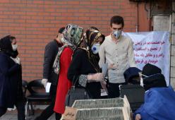 In 27 provano a eliminare il Coronavirus bevendo alcol industriale: tutti morti (in Iran)