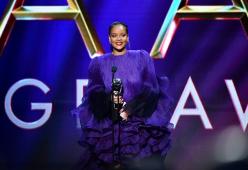 Rihanna e il suo potente discorso sull'uguaglianza: "Insieme possiamo aggiustare questo mondo"