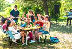 Pasqua e Pasquetta in rosso: ecco cosa si potrà fare