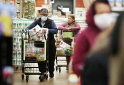 Un anziano tenta un goffo furto e il supermercato chiama le forze dell’ordine