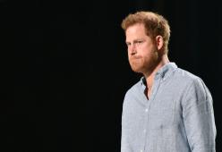 Il Principe Harry sempre più lontano dalla Royal Family: non sarà alla commemorazione del nonno