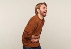 Perché ridiamo quando siamo in situazioni di grande stress? 
