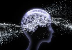 Ogni notte subiamo un lavaggio del cervello: ora ci sono le prove