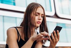 Cicatrice francese: il nuovo “gioco” social autolesionista