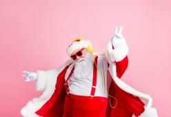 “Babbo Natale non esiste", rivelazione shock del vescovo di Noto ai bambini 