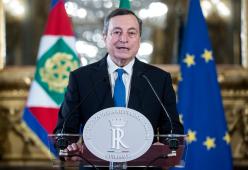 La conferenza di Draghi sul Green Pass: “L’invito a non vaccinarsi è un invito a morire”