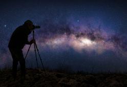 La nebulosa delfino affascina tutti gli ammiratori dello Spazio