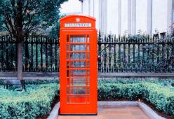 Regno Unito: le cabine telefoniche rosse non si toccano