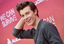 Shawn Mendes dimentica Camila Cabello con una donna molto più grande
