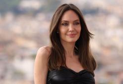Angelina Jolie: 10 anni fa volevo farmi uccidere da un sicario

