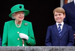 Tutte le immagini più solenni (e buffe) del Giubileo di Platino  della Regina 