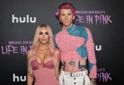 Megan Fox a Machine Gun Kelly: "Uccidimi o mettimi incinta"