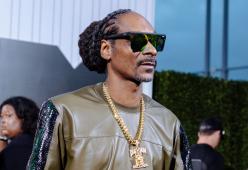 Snoop Dogg si fuma fino a 150 canne al giorno
