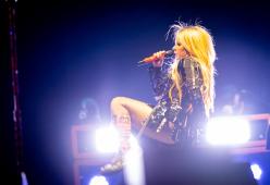 Avril Lavigne: "Sono la principessa delle figlie di p....."