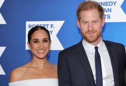 Harry e Meghan saranno presenti all’incoronazione di Carlo III ma “solo se la Royal Family si scuserà”