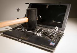 Via libera degli esperti alle "botte sul computer" per farlo funzionare