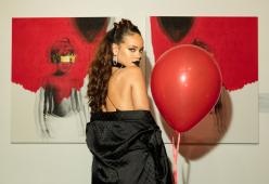 Quel Natale super sexy di Rihanna