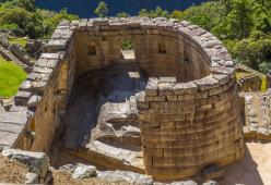 Defecano nel sito archeologico del Machu Picchu: arrestati sei turisti
