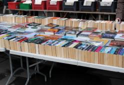 Taranto: Bottiglie in plastica e lattina vuote in cambio di libri
