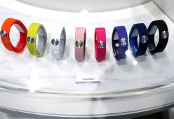 I braccialetti smart per accorciare le distanze tra gli innamorati 