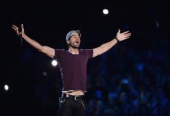 Enrique Iglesias è tornato per farci ballare