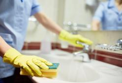 Hai un marito: ti costa 7 ore in più di lavori domestici 
