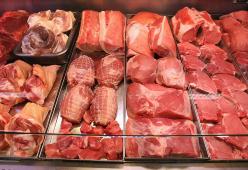 Presto etichette anti-cancro per carne rossa e alcolici in tutta l'Unione Europea