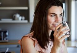 Bere molto accelera il metabolismo e aiuta a perdere peso