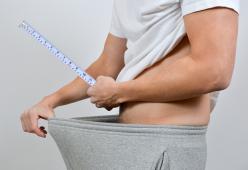 Per amore si fa accorciare il pene di 4 centimetri 